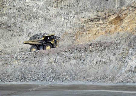 نیمی از معادن خراسان شمالی غیرفعال است