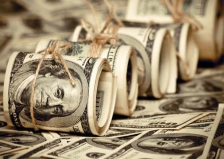 پیش‌بینی قیمت دلار تا عید: کاهش نرخ تا ۱۴۰ هزار تومان وجود دارد؟