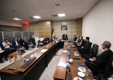 آنچه در جلسه مدیران بورس گذشت؛ جمع‌بندی اولیه برای توقف معاملات تا پایان فروردین