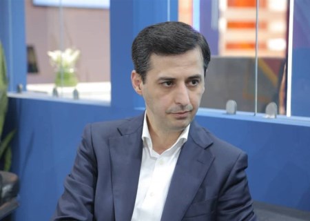 قدردانی دهقانی از کادر مدیریتی ، فنی و بازیکنان چادرملو
