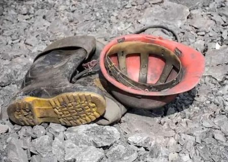 ریزش معدن در بافق؛ هشدار نسبت به ایمنی معادن ادامه دارد